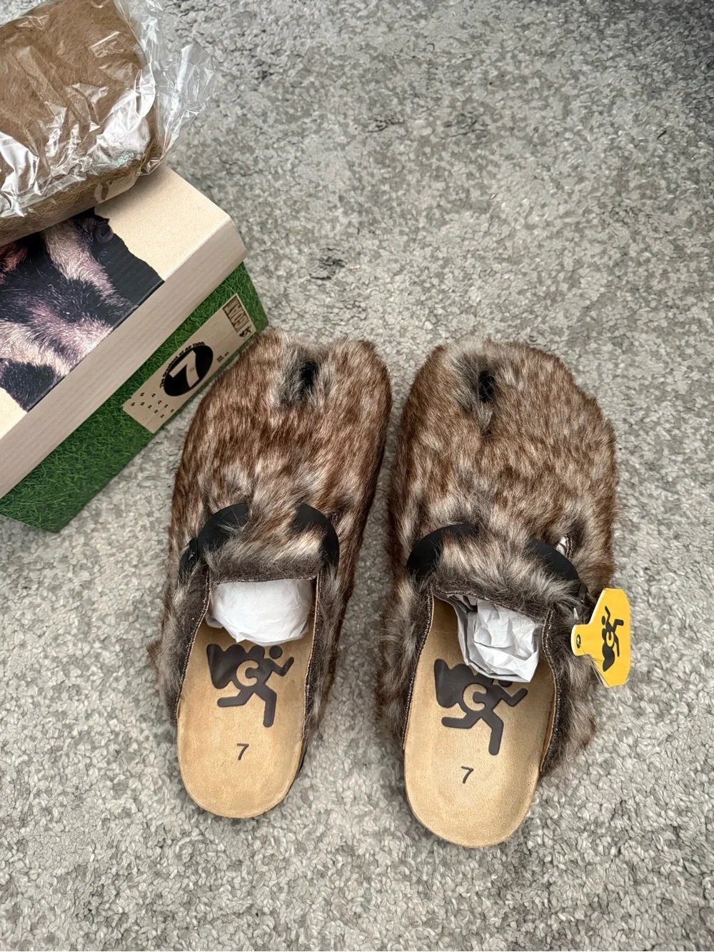 NIB GOAT Tabis Clogs faux fur slip on shoes - Size EU 40 / M7 / W9